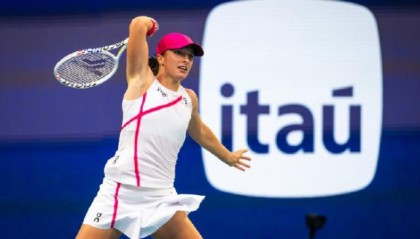 足彩-斯瓦泰克阳光双冠梦碎 三输“鸡血女”带来的启示？