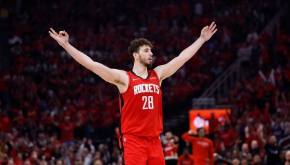 帕金斯评申京：顶尖内线前五，攻防全能数据之外更显价值