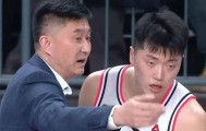 如此主力前锋？21分钟仅4分1板+罚球7中2，球迷：你是职业球员？